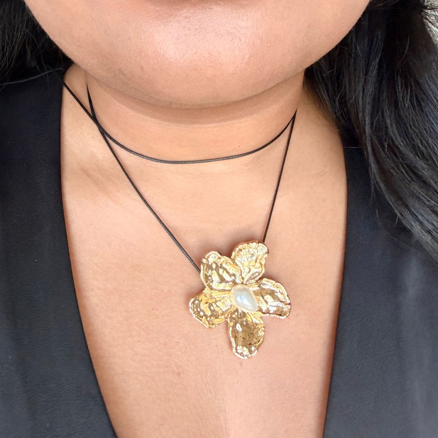 Devan Choker Necklace