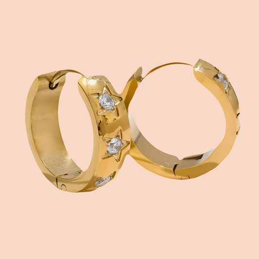 Levi Gold Earring Huggie