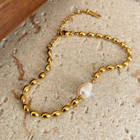 Tabby Pearl Bracelet